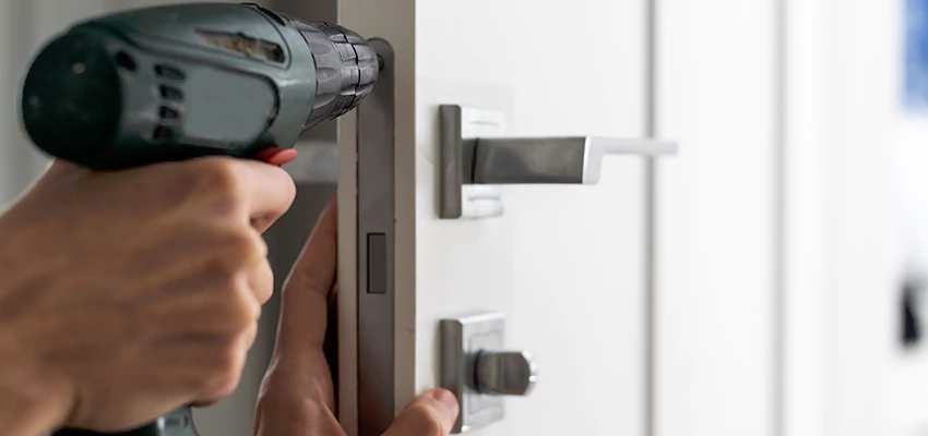 Locksmith For Lock Replacement Near Me in Valley Center, CA