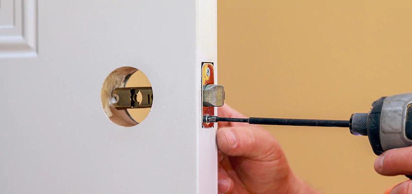 Stuck Door Knobs Repair in Valley Center, CA
